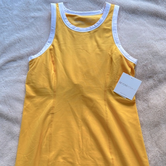 NWT Beyond Yoga Spacedye Outlines Dress Sunflower Yellow / Cloud White Size M - Picture 9 of 11